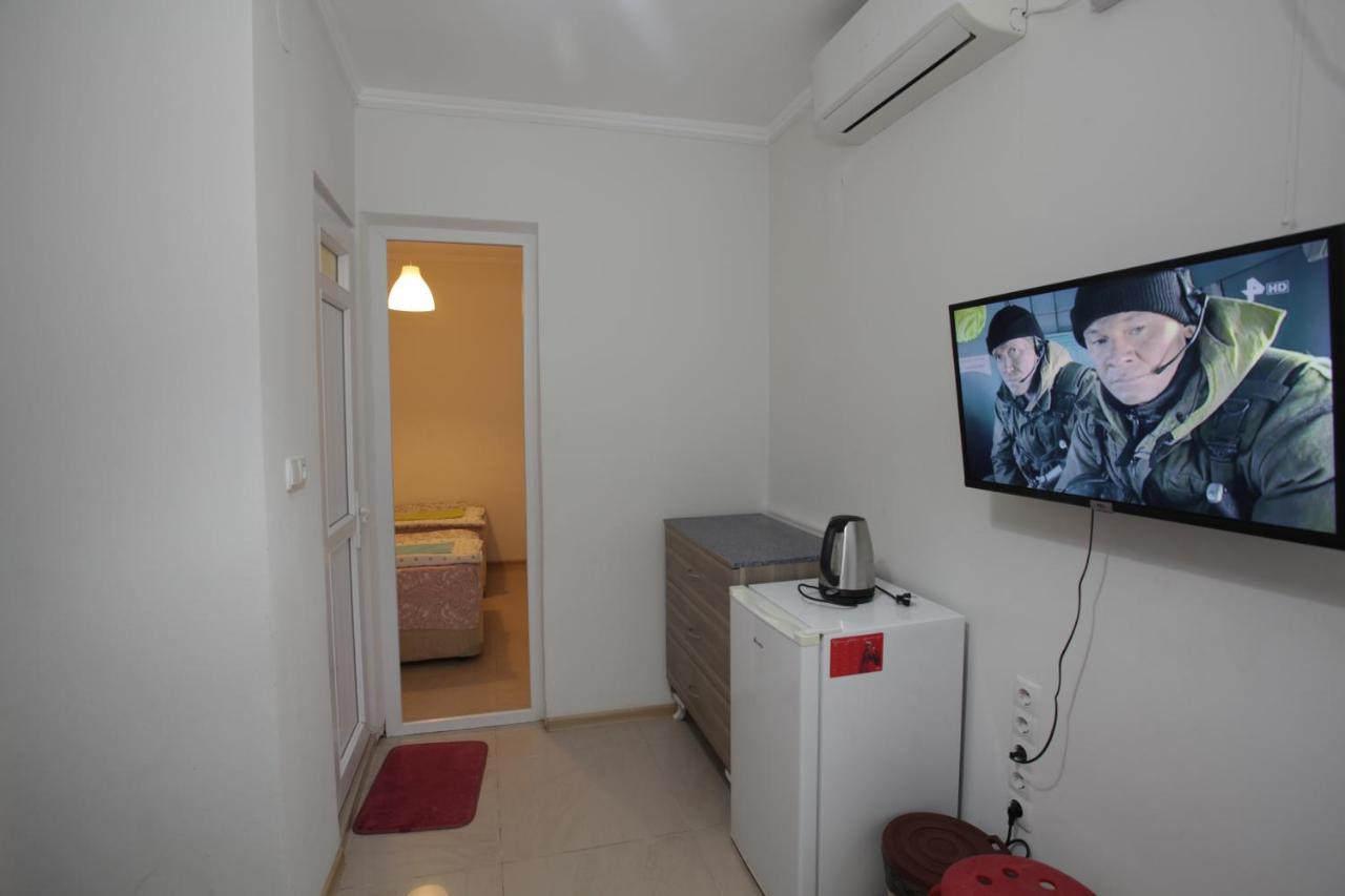 Sukhum City Mini Hotel Sohum Dış mekan fotoğraf