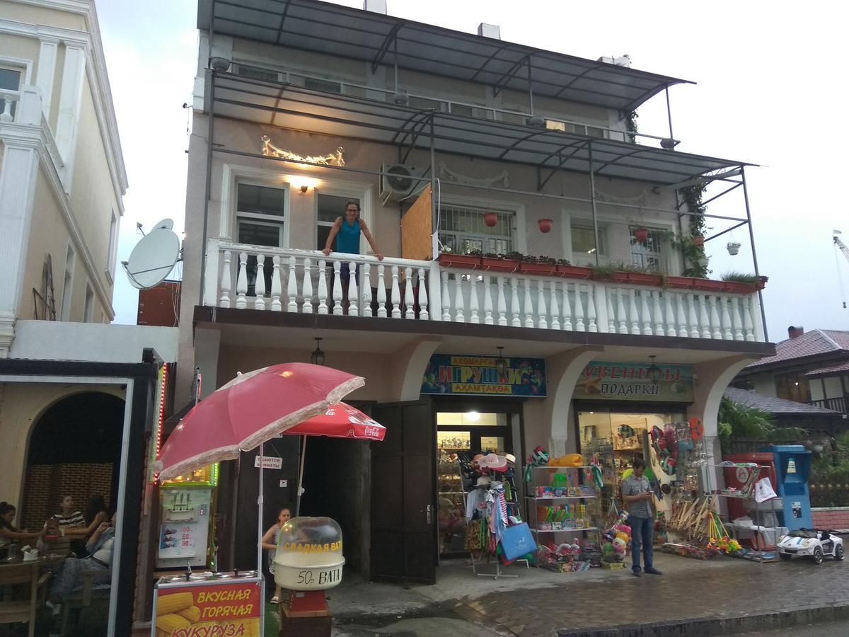 Sukhum City Mini Hotel Sohum Dış mekan fotoğraf